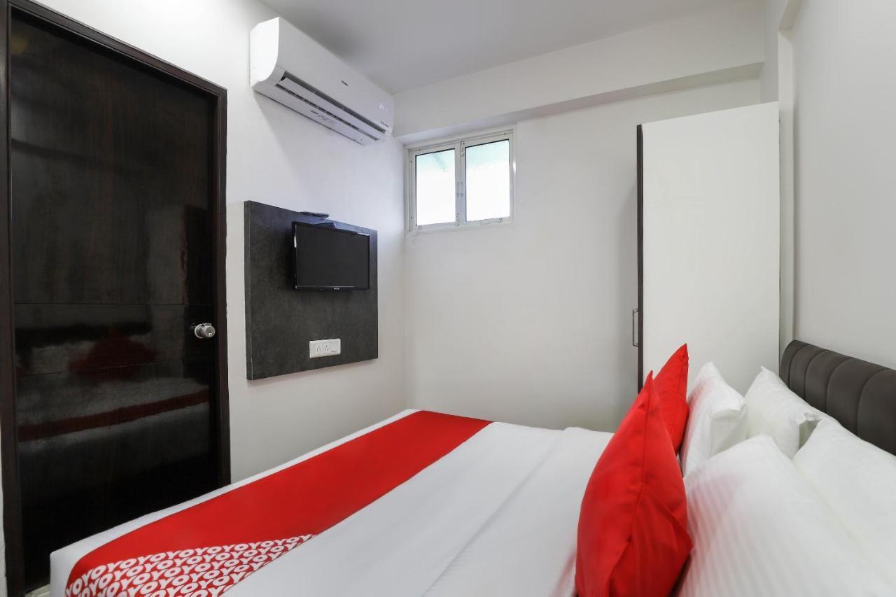 Oyo 40139 Hotel Peradiot Ahmedabad Eksteriør billede