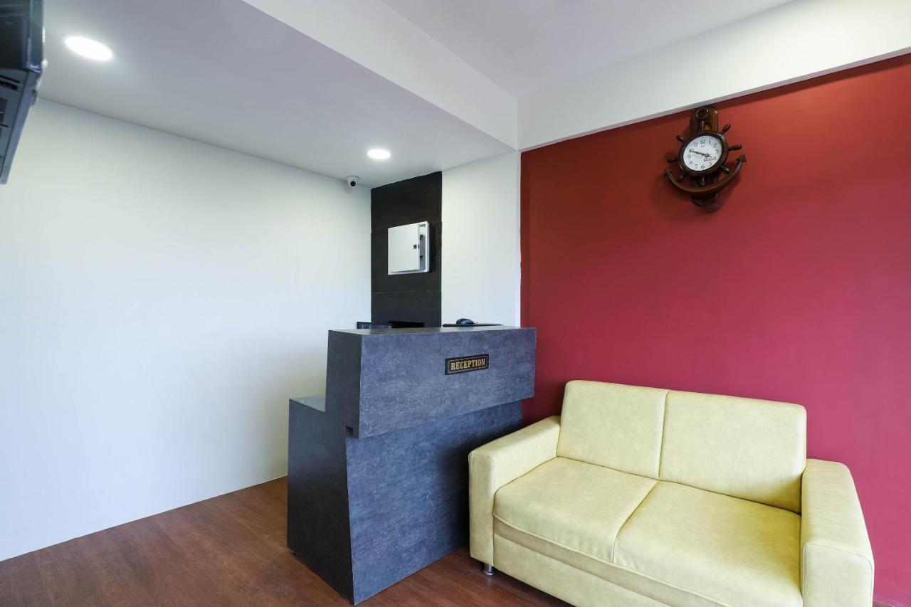 Oyo 40139 Hotel Peradiot Ahmedabad Eksteriør billede