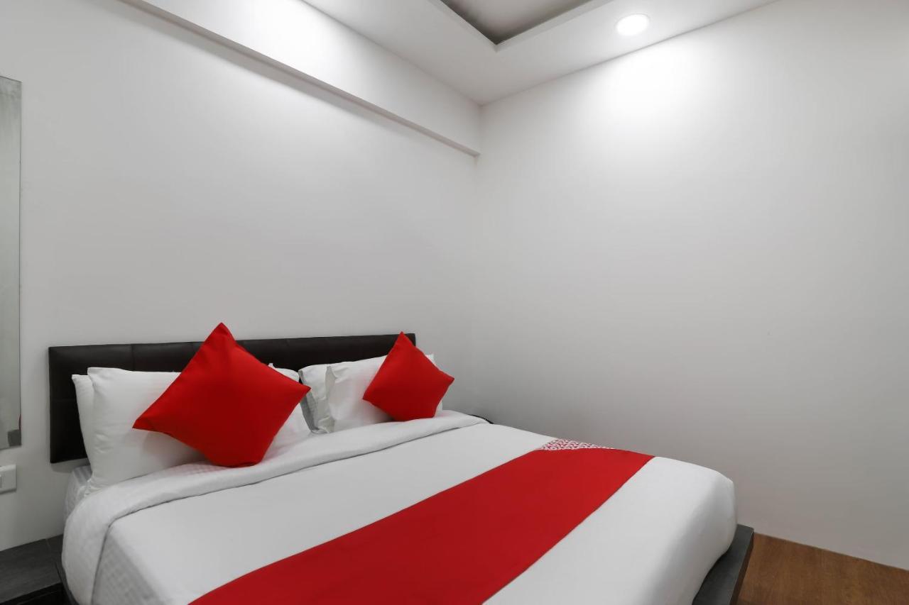 Oyo 40139 Hotel Peradiot Ahmedabad Eksteriør billede