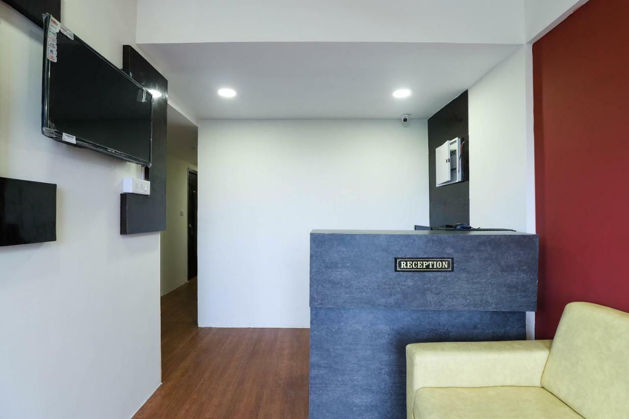 Oyo 40139 Hotel Peradiot Ahmedabad Eksteriør billede